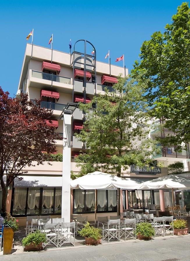 Hotel Novella Misano Adriatico Buitenkant foto