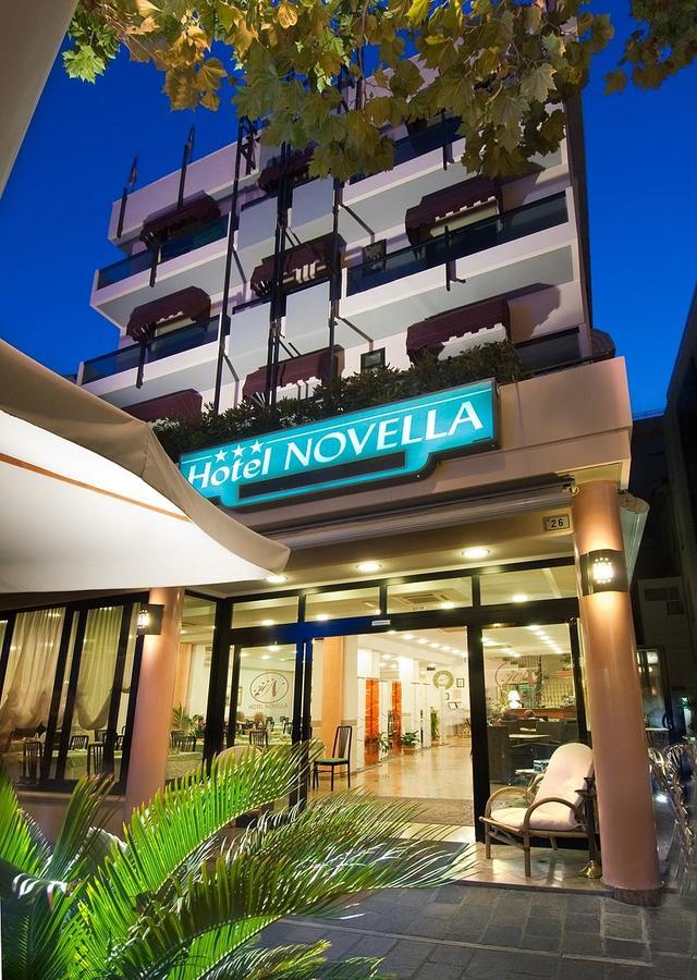 Hotel Novella Misano Adriatico Buitenkant foto